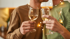 ¿Cómo mejora el vino la intimidad sexual?